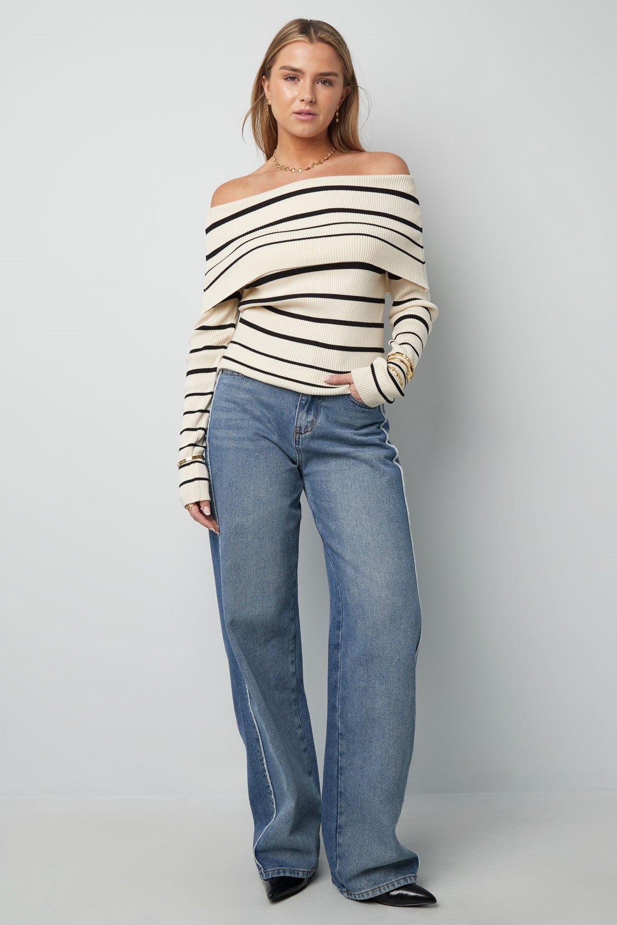Gestreepte off shoulder top