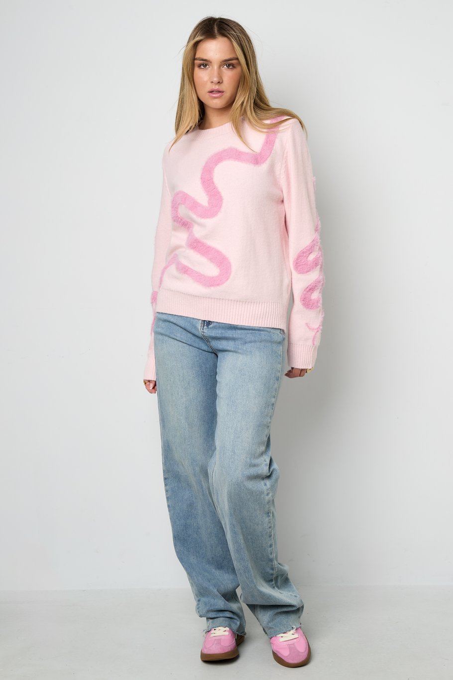Soft swirl trui