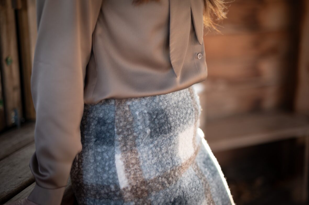 Karo-Damenminirock Tess aus Teddy-Bouclé – Blau
