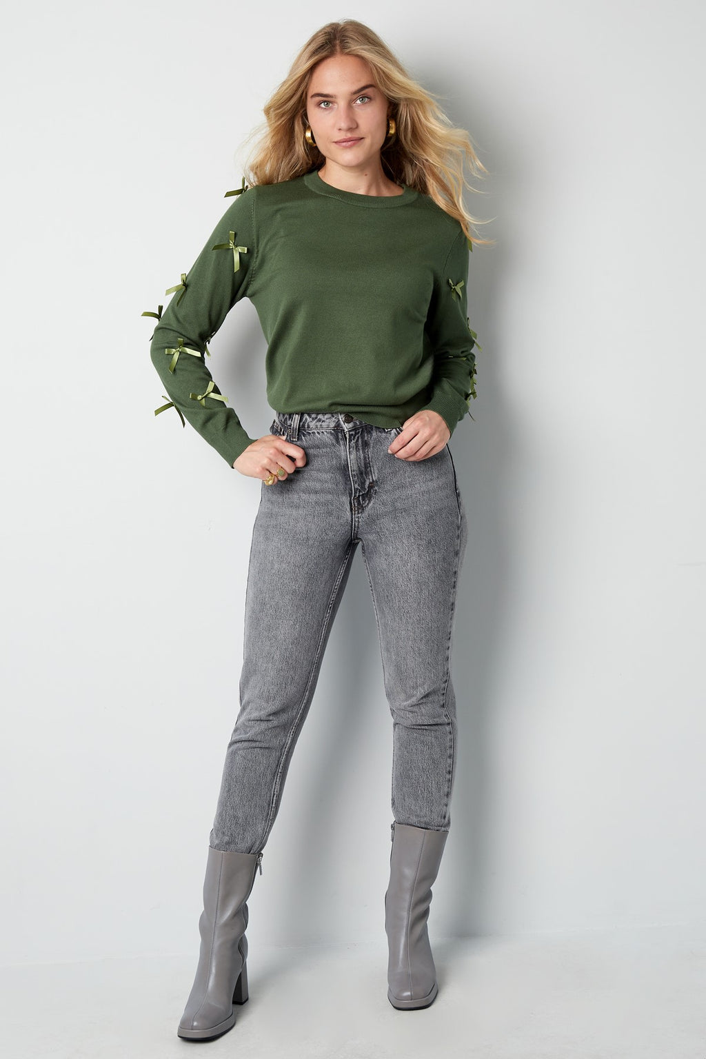Viscose Top with Long Sleeves & Bows – Soft & Flowy | Fuchsia, Green, White & Black | S/M-L/XL