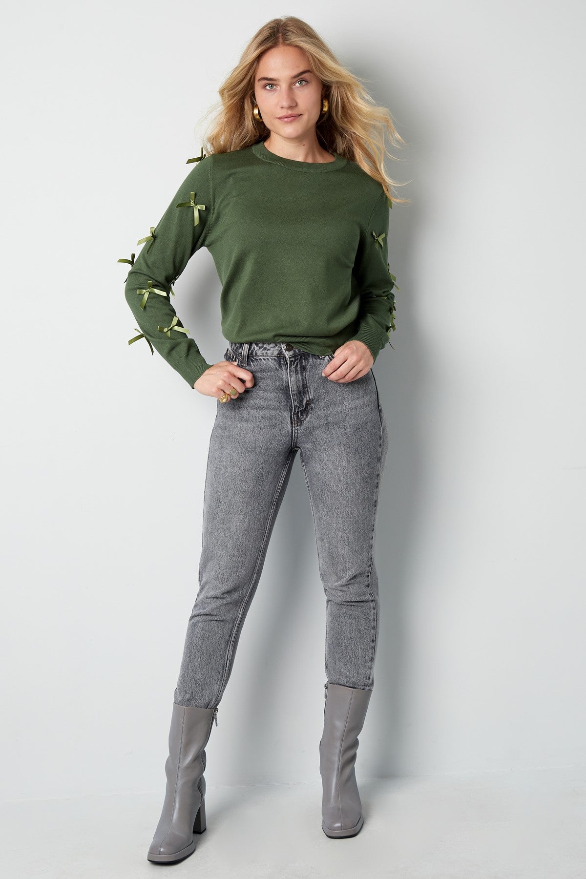 Viscose Top with Long Sleeves & Bows – Soft & Flowy | Fuchsia, Green, White & Black | S/M-L/XL