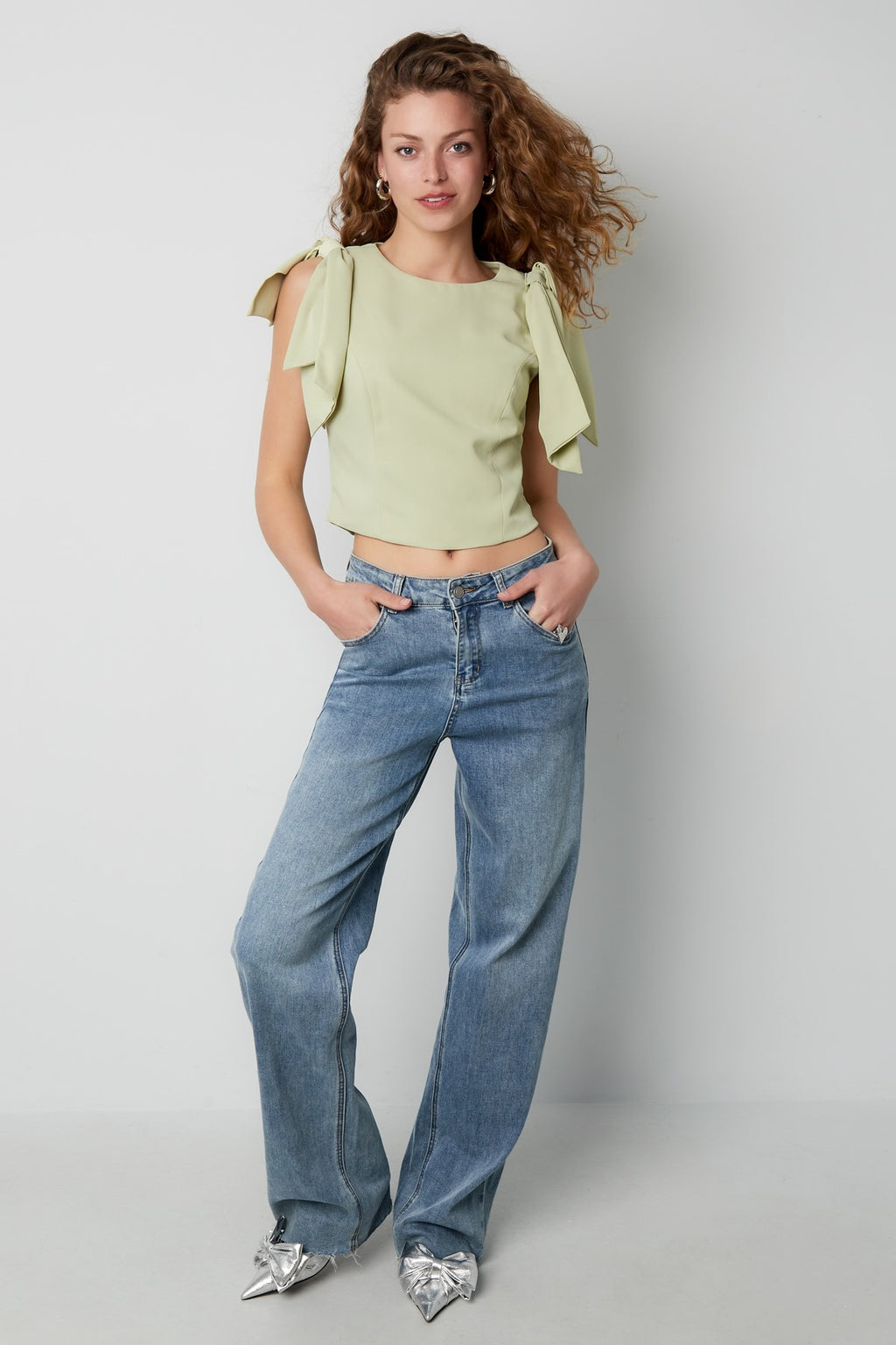Crop Top mit Raffärmeln & Bindebändern | Gefüttertes Damen-Sommer-Top