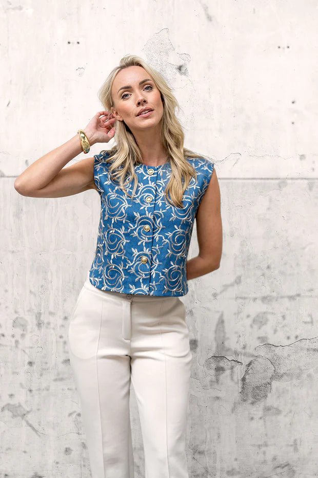 Embroidered Leaf Denim Top | Sleeveless & Cropped | Indigo & Light Indigo | EU 34-52