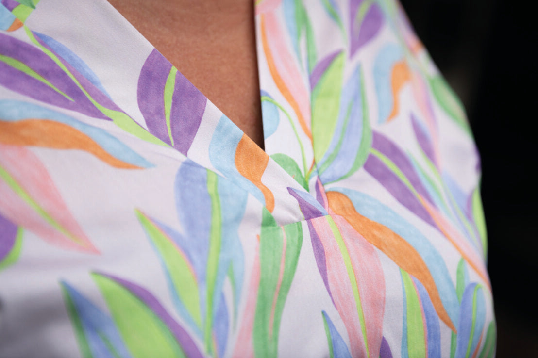 Blouse Elena cotton satin digital leaves