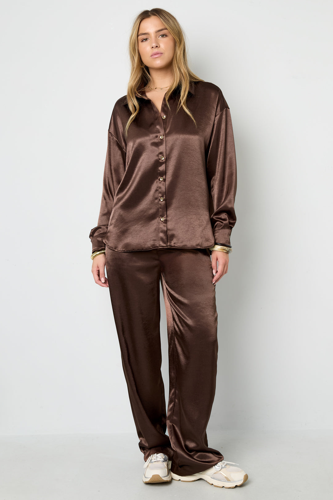 Gewebtes Damenhemd mit Glanz | Casual Basic