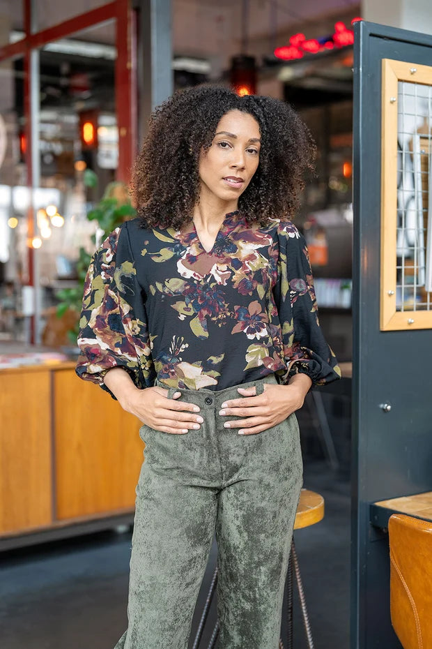 Die Blumenbluse – Viskose-Crêpe mit Herbstfarben