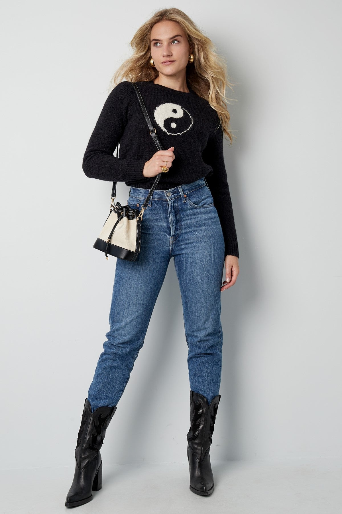 Knitted Sweater Women Yin Yang | Round Neck & Striking Symbol