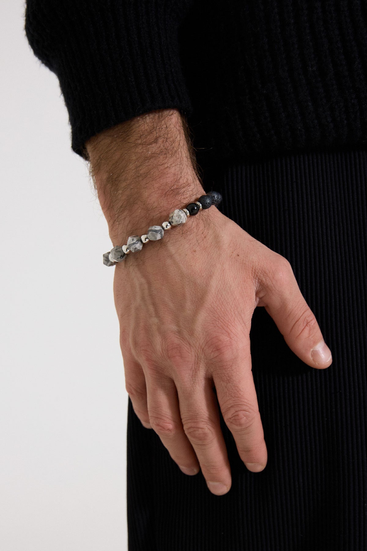 Herrenarmband Perlen schwarz/Farbe