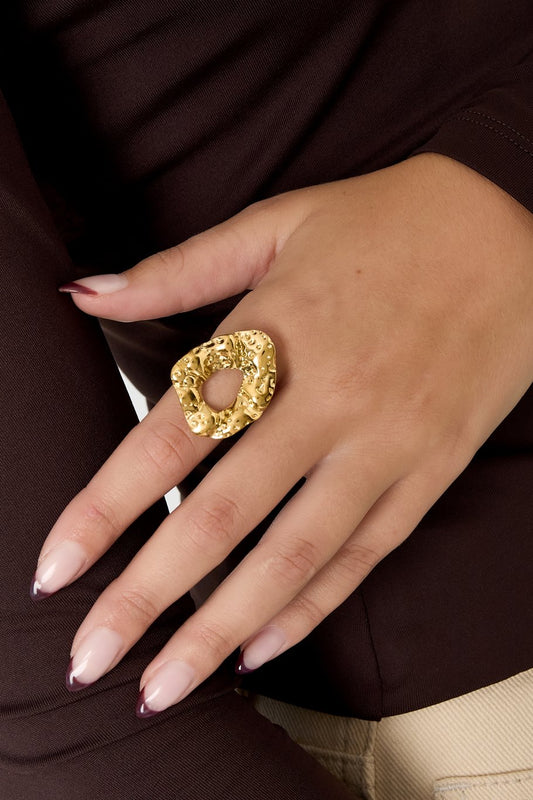 Statement ring onregelmatig