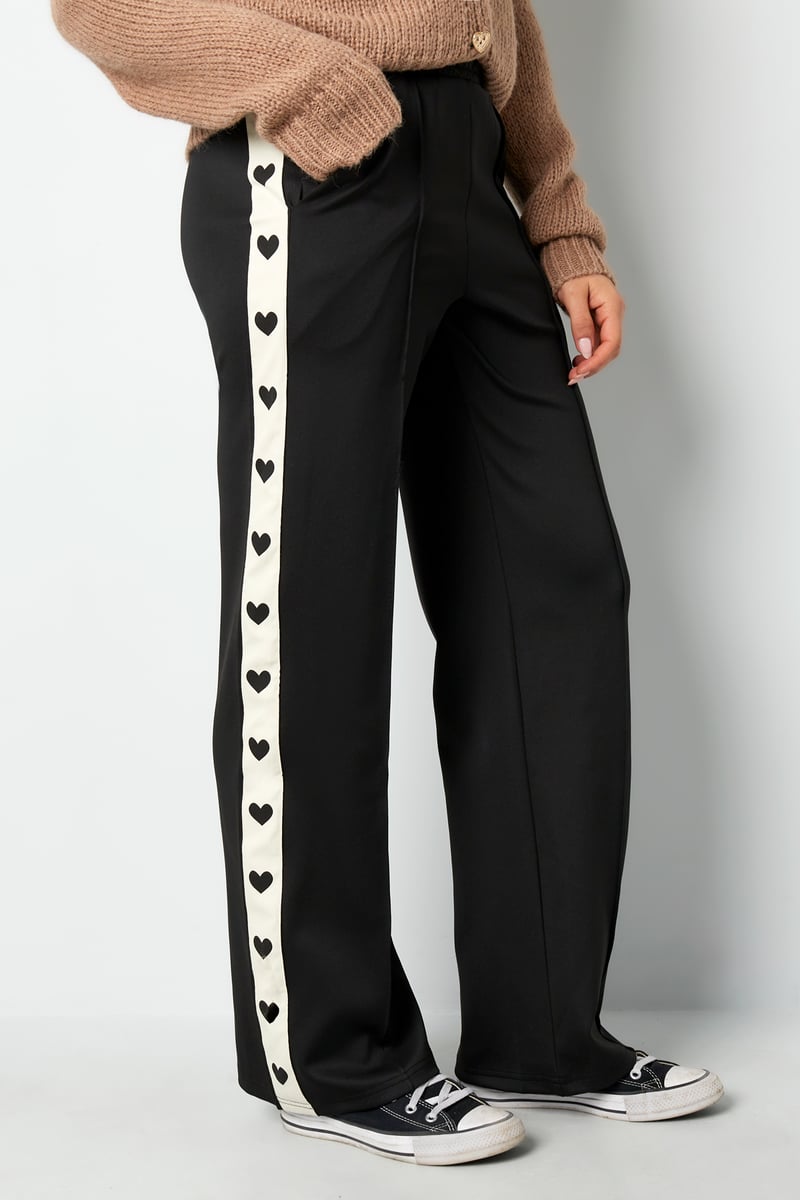 Broek met hartjes zijkant