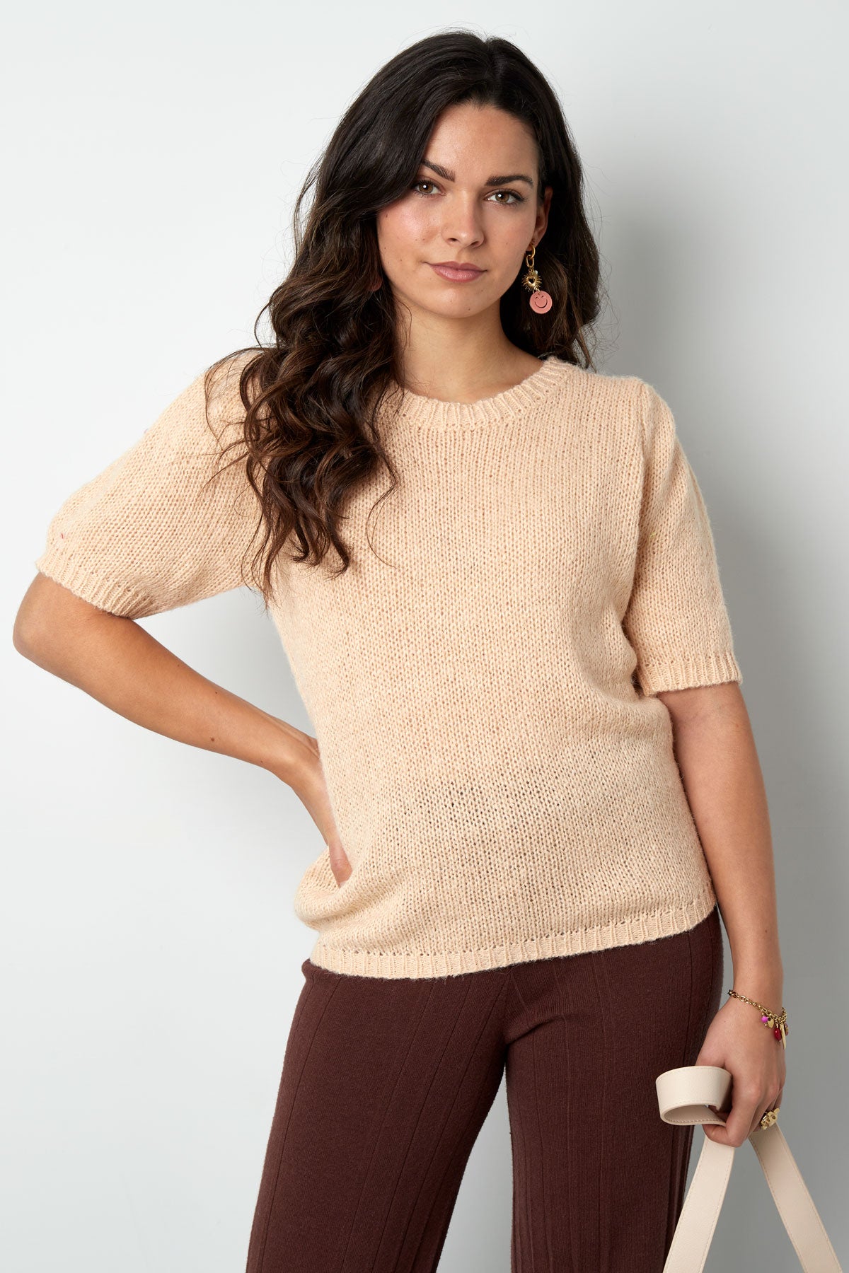 Nylon Vrouwen Korte Mouw Top Gebreid Achterknoop Ontwerp