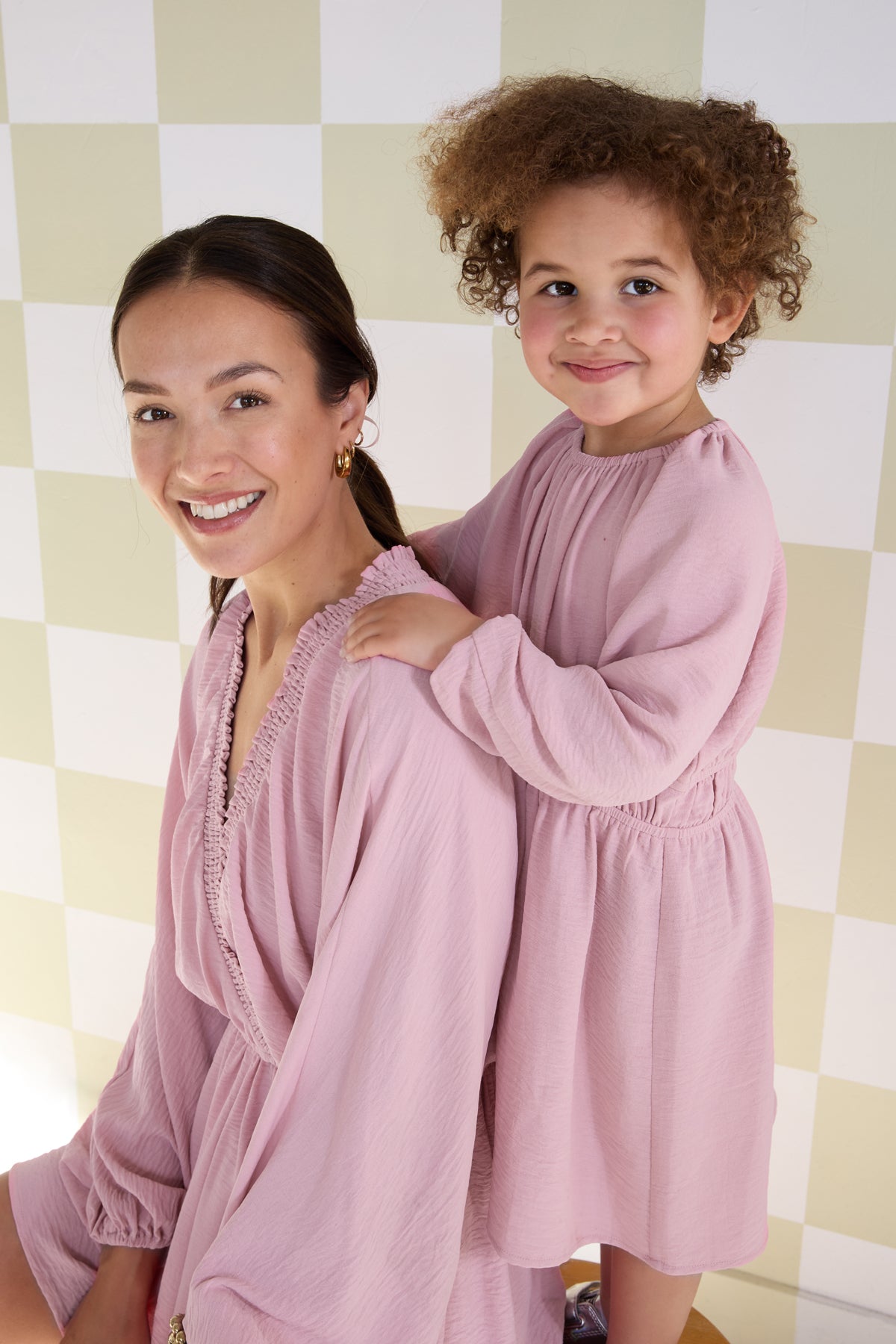 Polyester Vrouwen Mini Jurk Plooien Elastische Taille