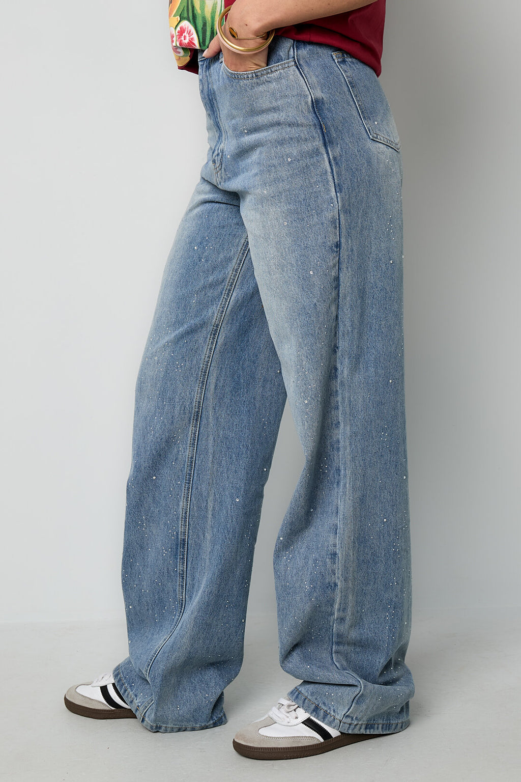 Gimme Off-White & Light Blue Straight Denim Pants
