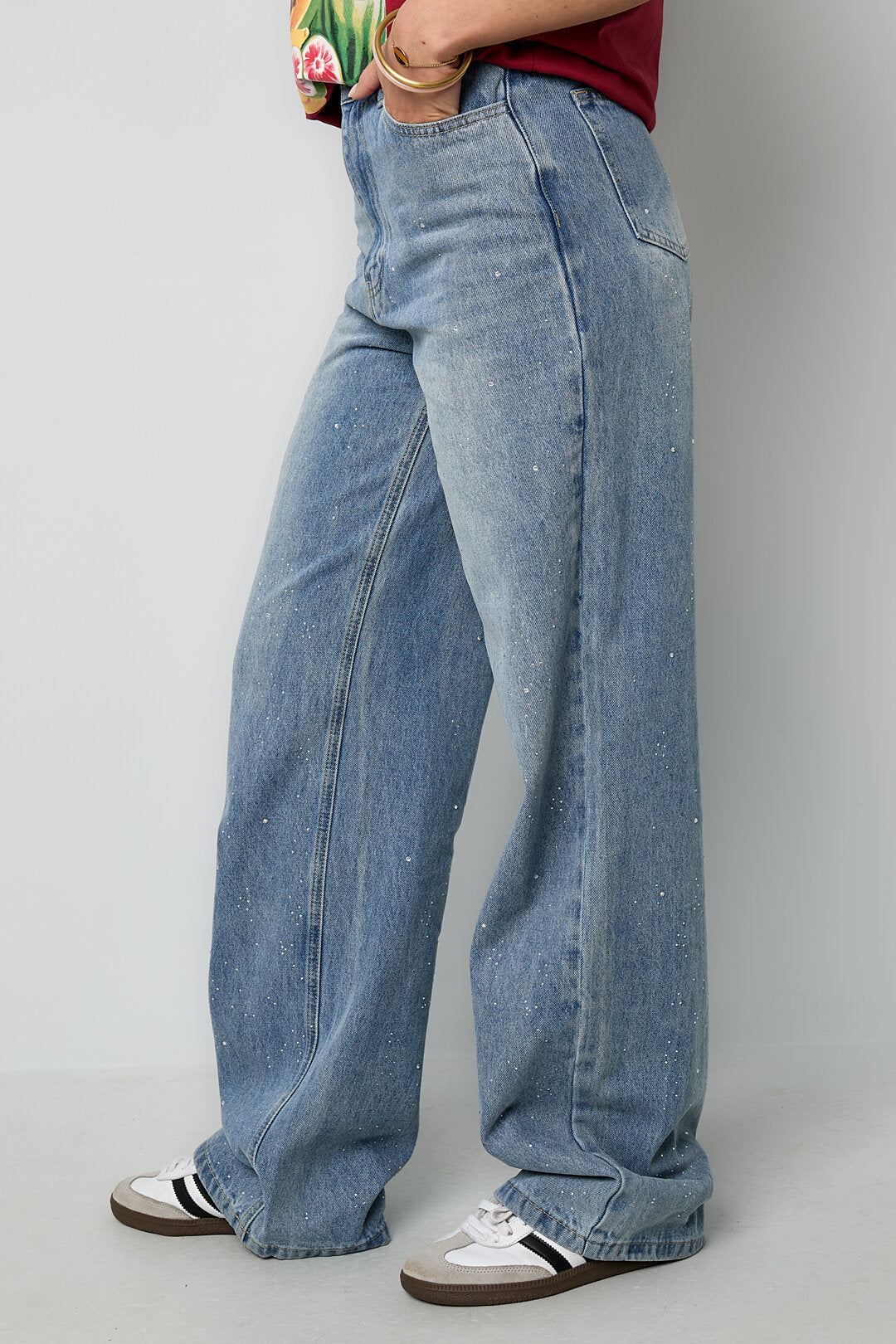 Gimme Off-White & Light Blue Straight Denim Pants