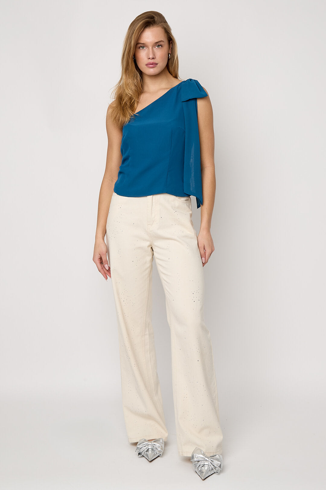 Gimme Off-White & Light Blue Straight Denim Pants