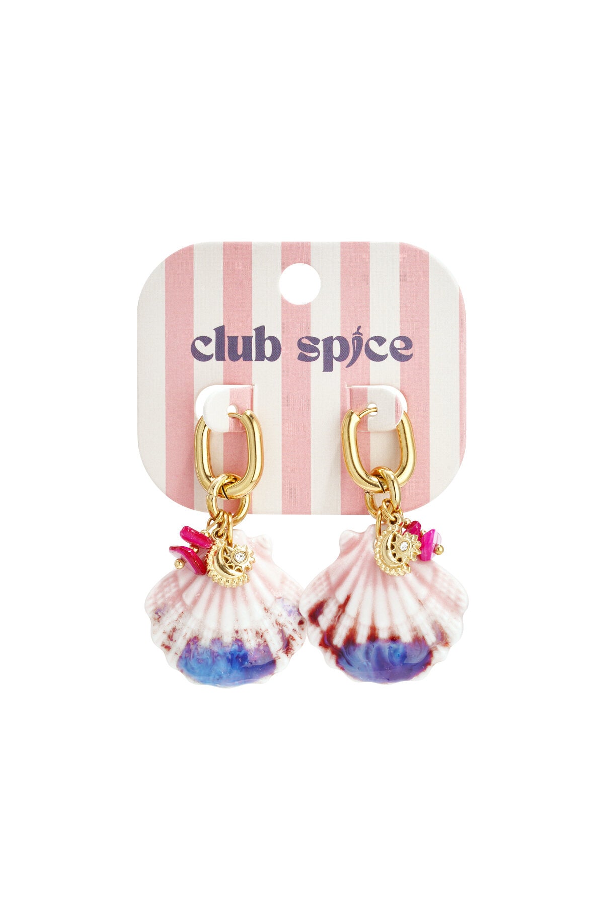 Oorbellen met grote schelp en kralen charms